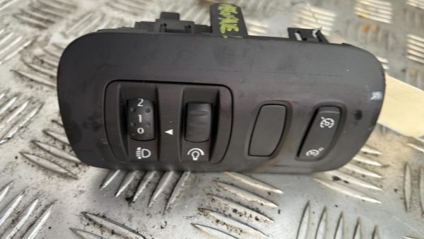 Commande de reglage hauteur de phare RENAULT MEGANE 2 PHASE 2 BREAK Diesel image 1