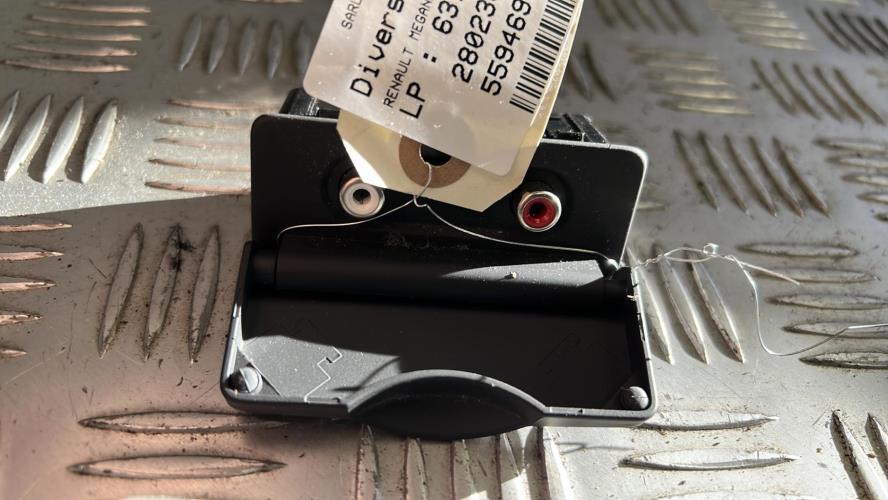 Divers RENAULT MEGANE 3 PHASE 1 Diesel image 1