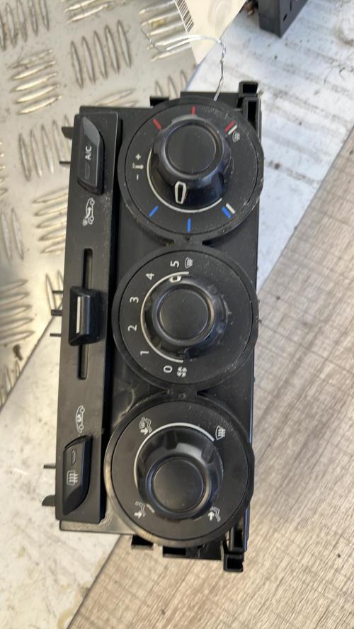 Commande chauffage CITROEN C3 2 PHASE 1 Essence image 1