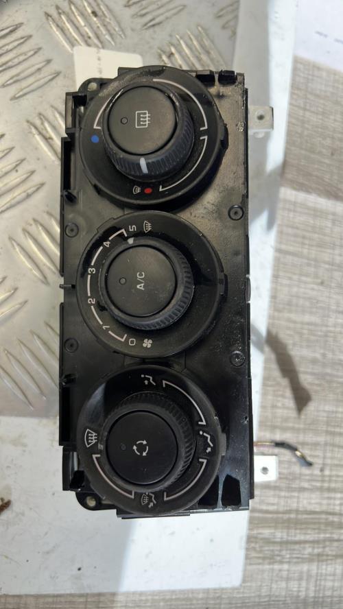 Commande chauffage PEUGEOT 308 1 PHASE 2 Diesel image 1