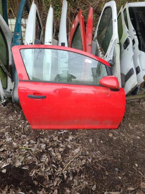 Porte avant droit OPEL CORSA D PHASE 1 Diesel image 1