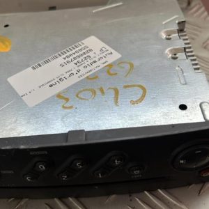 Autoradio d'origine RENAULT CLIO 3 PHASE 1 Essence image 1