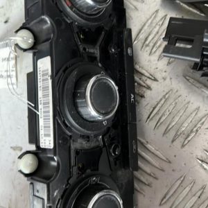 Commande chauffage SKODA OCTAVIA 2 PHASE 2 BREAK Diesel image 1