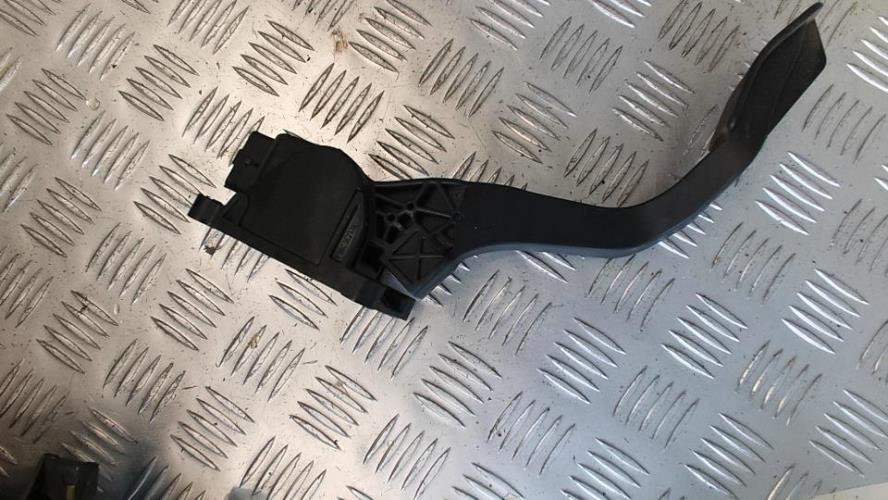 Pedalier d'accelerateur PEUGEOT 206+ Essence image 2