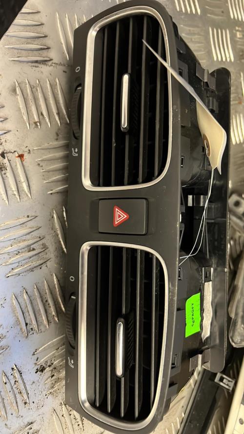 Aerateur tableau de bord VOLKSWAGEN GOLF 6 Diesel image 1