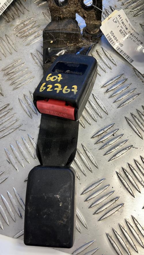 Attache ceinture arriere centrale PEUGEOT 607 PHASE 1 Diesel image 1