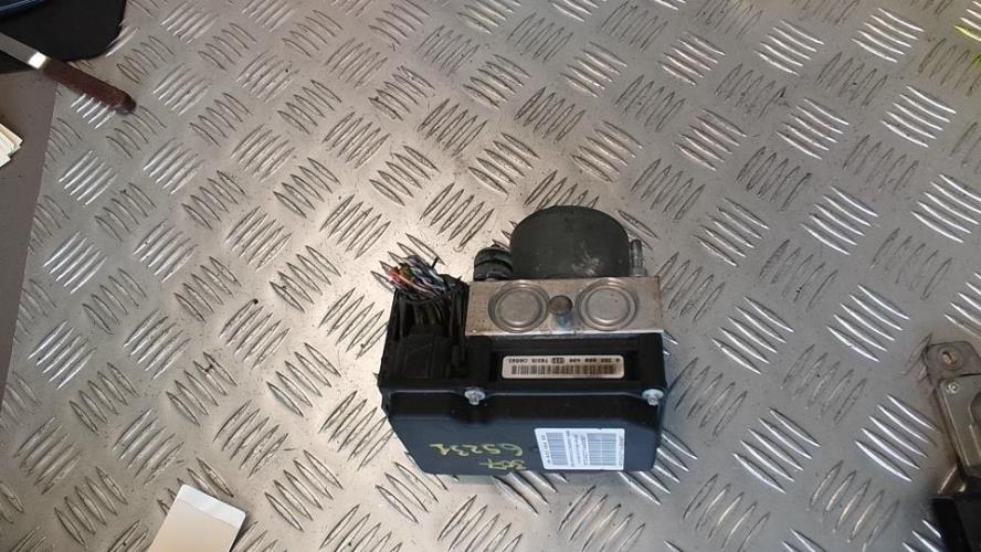 Bloc ABS (freins anti-blocage) CITROEN C4 1 PHASE 2 COUPE Diesel image 3