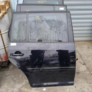 Porte arriere droit VOLKSWAGEN TOURAN 2 Diesel image 1