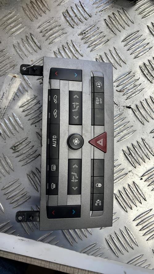 Commande chauffage PEUGEOT 407 PHASE 1 Diesel image 1
