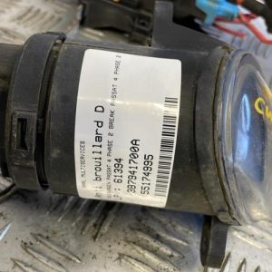 Anti brouillard droit (feux) VOLKSWAGEN PASSAT 4 PHASE 2 BREAK Diesel image 1