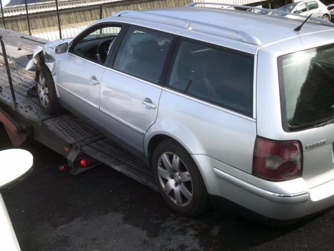 Anti brouillard droit (feux) VOLKSWAGEN PASSAT 4 PHASE 2 BREAK Diesel image 5