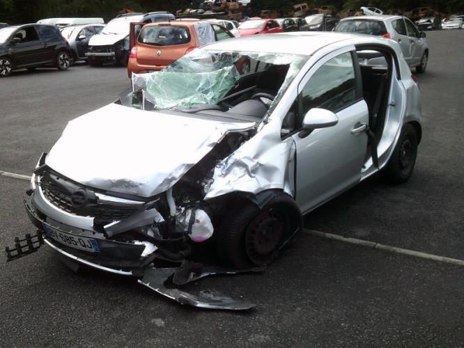 Platine feu arriere droit OPEL CORSA D PHASE 2 Diesel image 2