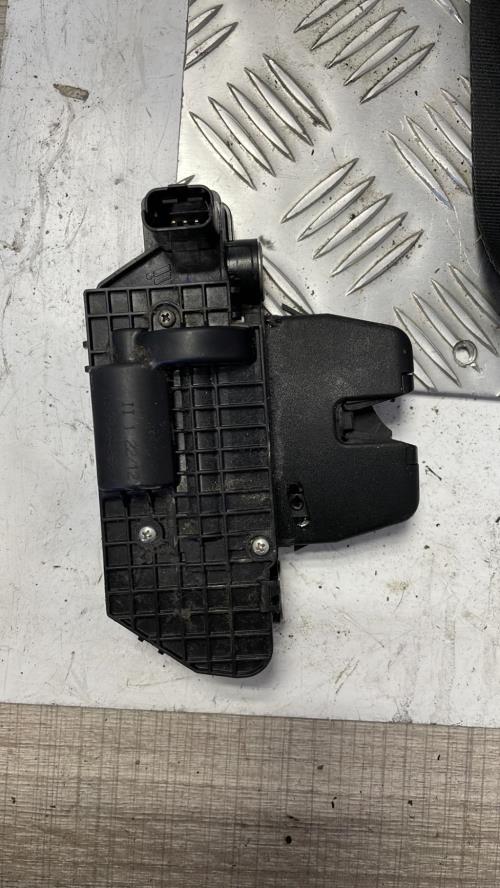 Serrure de coffre CITROEN C3 2 PHASE 1 Diesel image 1