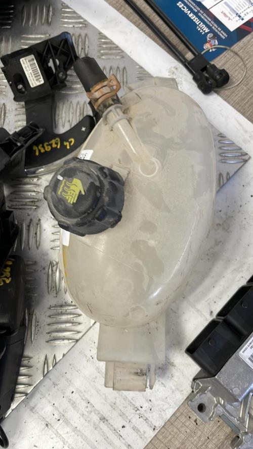 Vase d'expansion RENAULT MASTER 3 PHASE 2 Diesel image 1