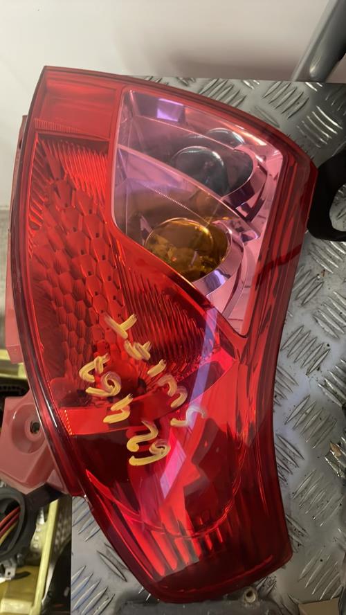 Feu arriere principal gauche (feux) SUZUKI SWIFT 3 Diesel image 1