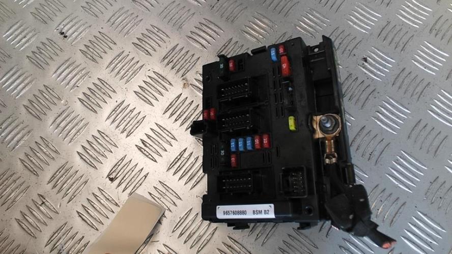 Boitier servitude moteur (BSM) PEUGEOT 206 PHASE 1 Diesel image 3