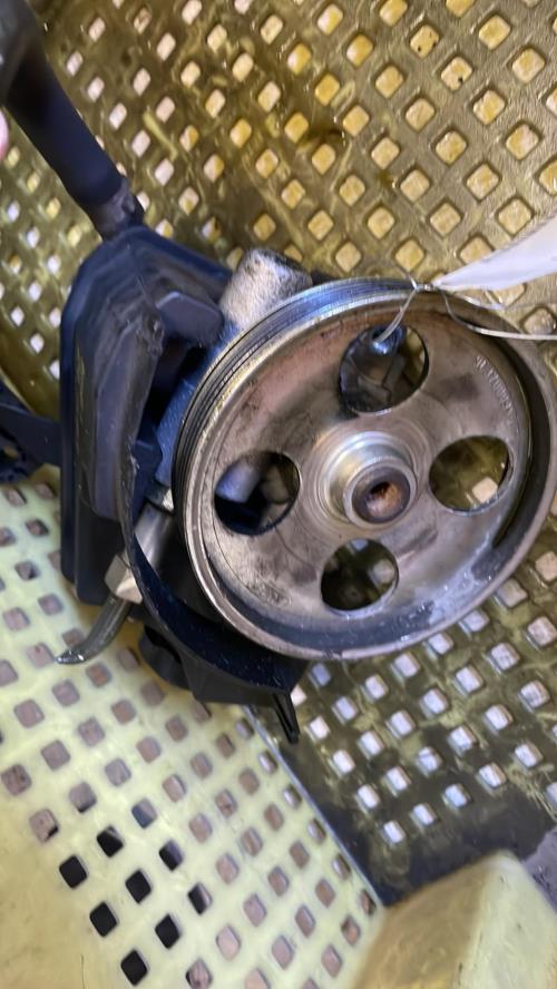 Pompe de direction PEUGEOT 206+ Diesel image 1