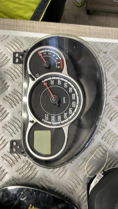 Compteur MAZDA 2 2 PHASE 2 Diesel image 1