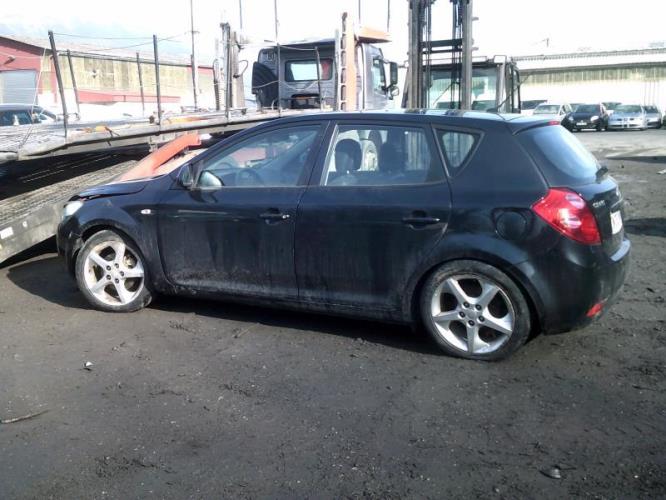 Anti brouillard droit (feux) KIA CEE-D 1 PHASE 1 Diesel image 4