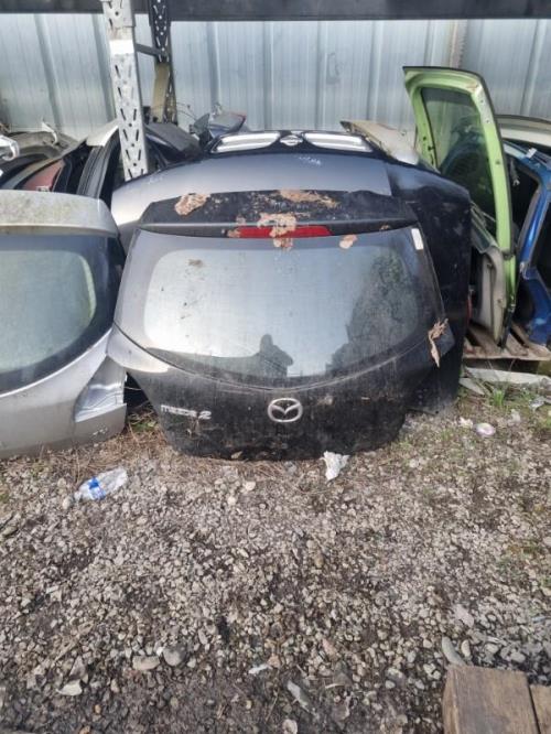 Malle/Hayon arriere MAZDA 2 2 PHASE 2 Diesel image 1