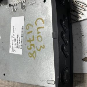 Autoradio d'origine RENAULT CLIO 3 PHASE 1 Essence image 1