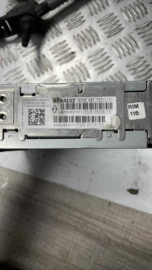 Autoradio d'origine RENAULT CLIO 3 PHASE 1 Essence image 2