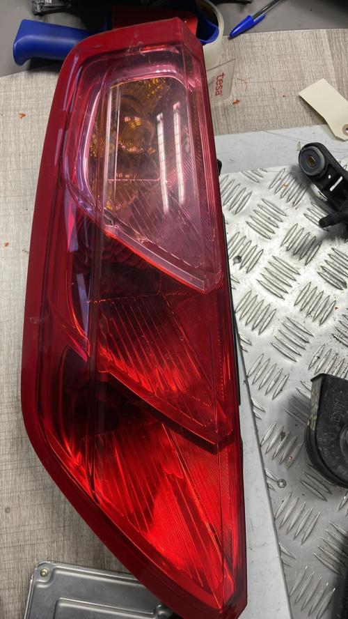 Feu arriere principal gauche (feux) FIAT GRANDE PUNTO Diesel image 1