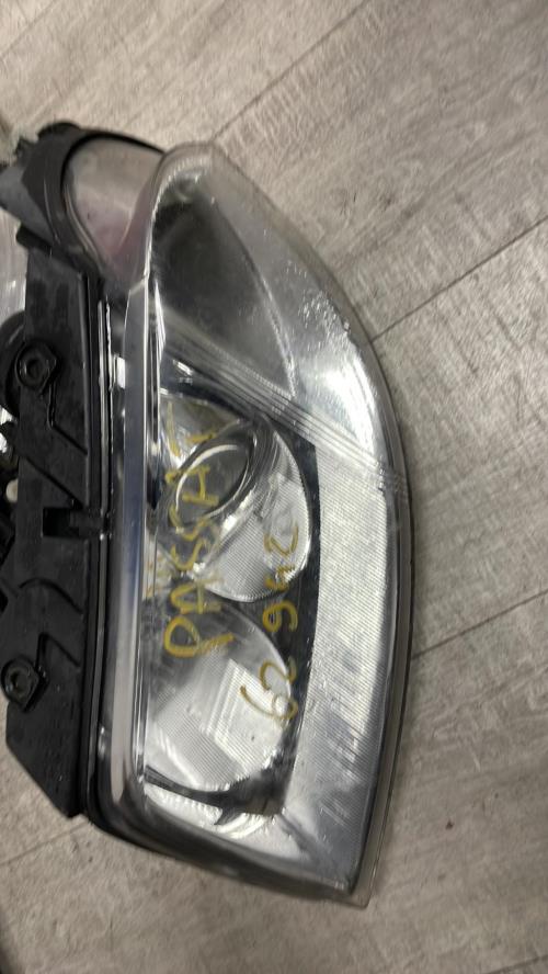 Optique avant principal gauche (feux)(phare) VOLKSWAGEN PASSAT 4 PHASE 2 Diesel image 1