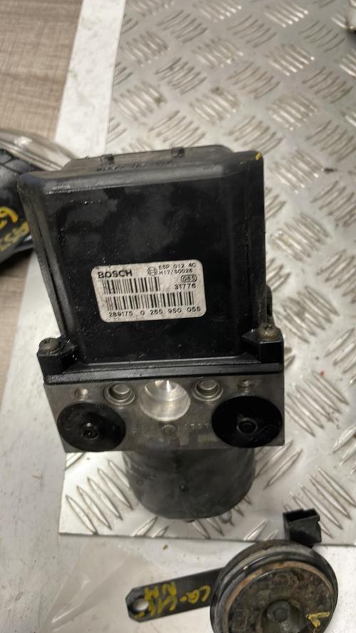 Bloc ABS (freins anti-blocage) VOLKSWAGEN PASSAT 4 PHASE 2 Diesel image 1