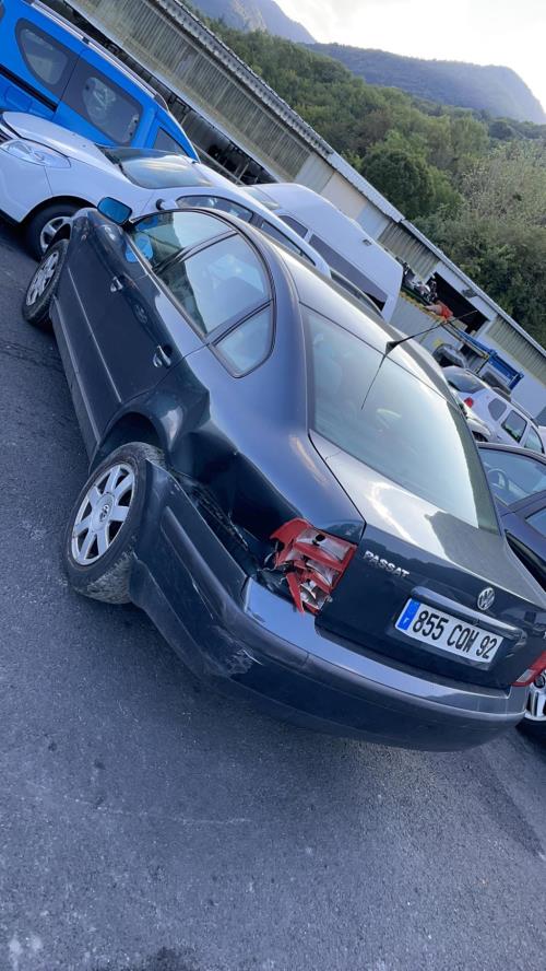 Platine feu arriere droit VOLKSWAGEN PASSAT 4 PHASE 1 Diesel image 4