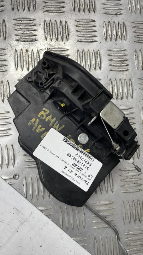 Serrure avant gauche BMW SERIE 5 E60 PHASE 2 Diesel image 1