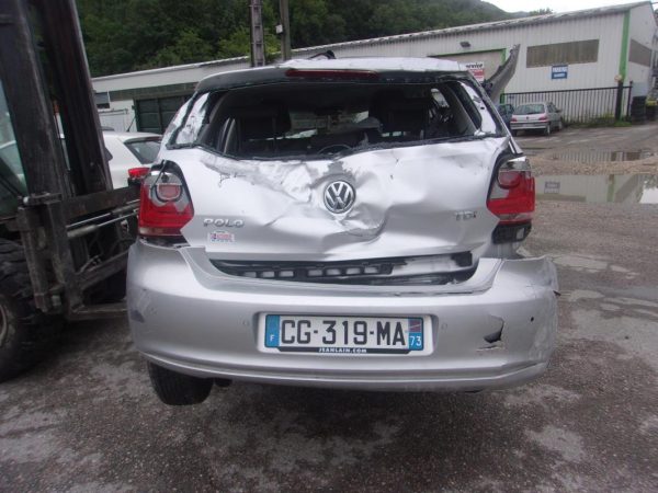 Serrure avant droit VOLKSWAGEN POLO 5 PHASE 1 GAZOLE image 5