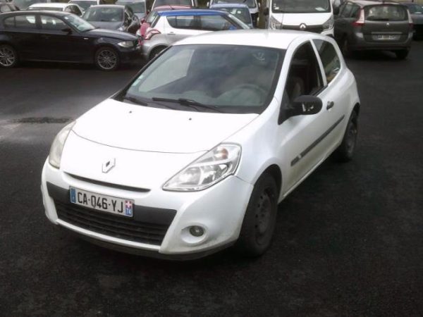 Autoradio d'origine RENAULT CLIO 3 PHASE 2 Diesel image 2