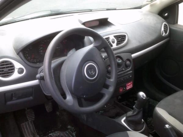 Autoradio d'origine RENAULT CLIO 3 PHASE 2 Diesel image 6