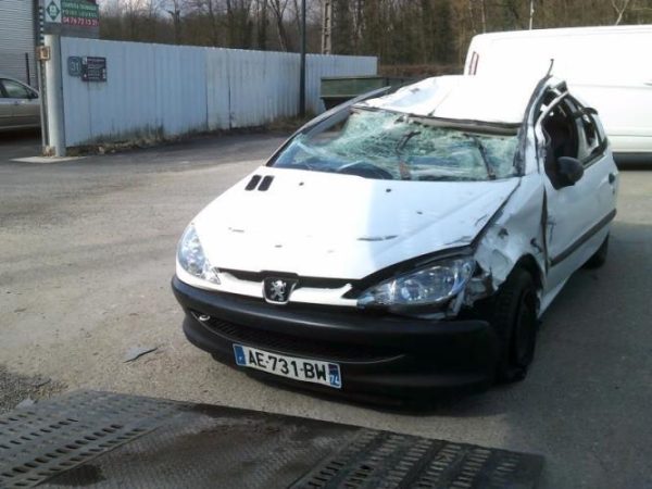 Boitier servitude moteur (BSM) PEUGEOT 206 PHASE 2 Diesel image 4