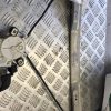 Leve vitre electrique avant droit VOLKSWAGEN FOX Essence image 1