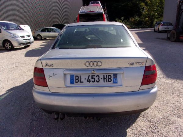 Retroviseur droit AUDI A4 1 PHASE 1 Diesel image 4