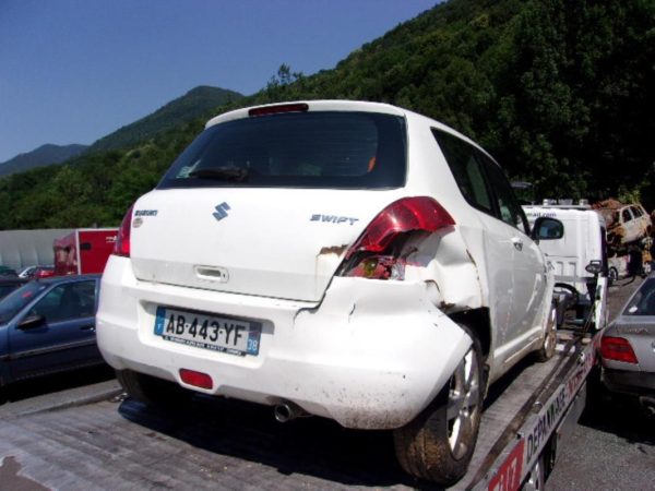 Feu arriere principal gauche (feux) SUZUKI SWIFT 3 Diesel image 5