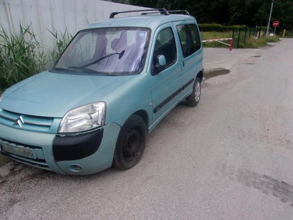 Calandre CITROEN BERLINGO 1 PHASE 2 Diesel image 4