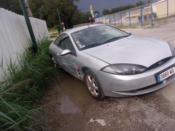 Feu arriere principal gauche (feux) FORD COUGAR COUPE Essence image 4