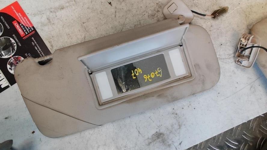 Pare soleil droit PEUGEOT 407 PHASE 1 Diesel image 1