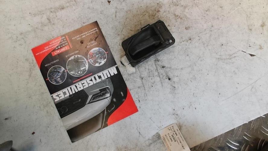 Poignee interieur avant droit PEUGEOT 206+ Essence image 1