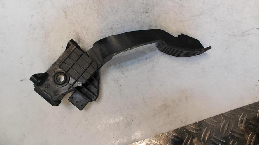 Pedalier d'accelerateur OPEL CORSA D PHASE 1 Diesel image 2