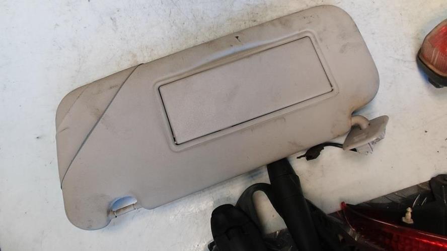 Pare soleil gauche PEUGEOT 407 PHASE 1 Diesel image 2