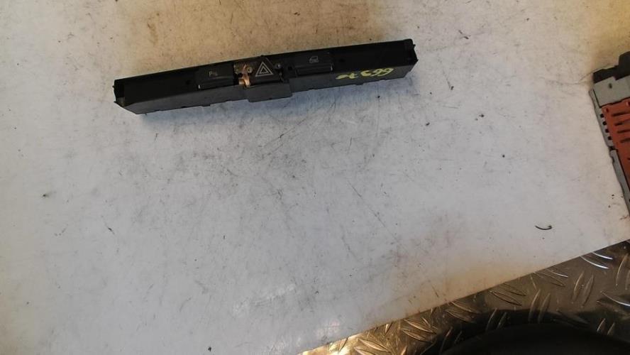 Bouton de warning OPEL ZAFIRA B PHASE 1 Diesel image 3