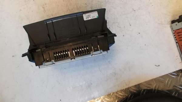 Ecran GPS OPEL ZAFIRA B PHASE 1 Diesel image 3