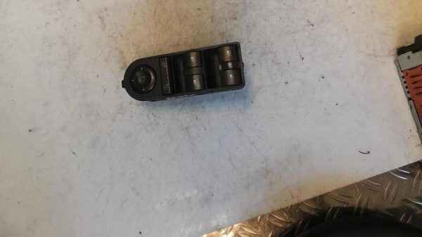 Interrupteur de leve vitre avant gauche OPEL ZAFIRA B PHASE 1 Diesel image 1