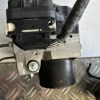 Bloc ABS (freins anti-blocage) TOYOTA RAV4 3 PHASE 1 Diesel image 2