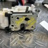 Serrure avant gauche FIAT PUNTO 2 PHASE 2 Diesel image 3