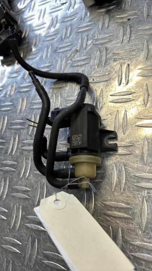 Bloc electrovannes AUDI A3 3 PHASE 1 Diesel image 2
